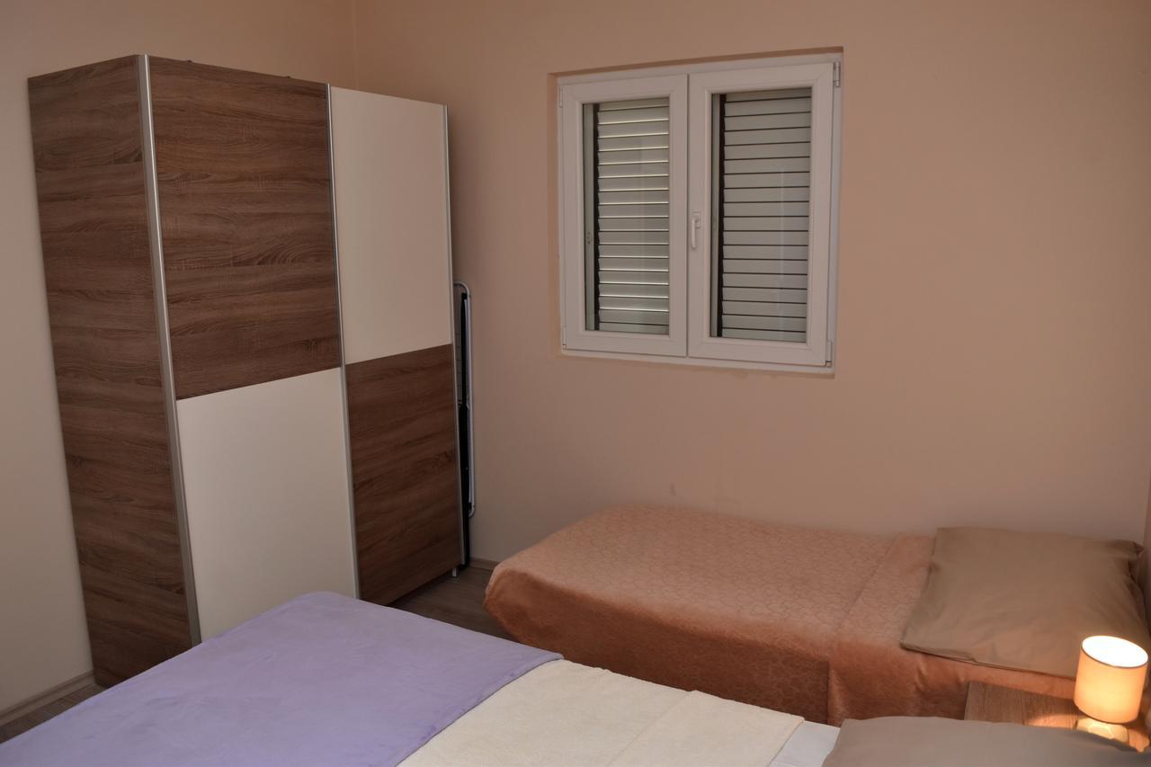Apartments Oresic Vir Dış mekan fotoğraf