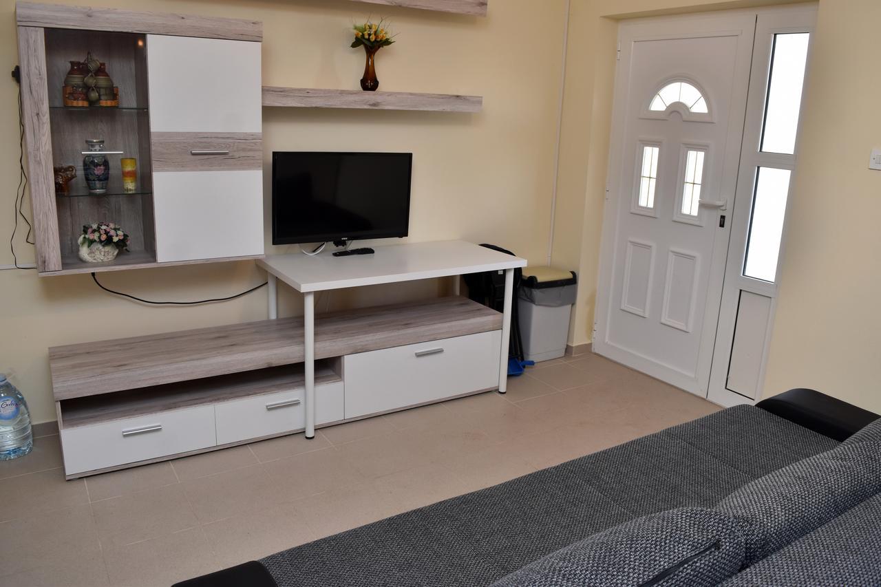 Apartments Oresic Vir Dış mekan fotoğraf
