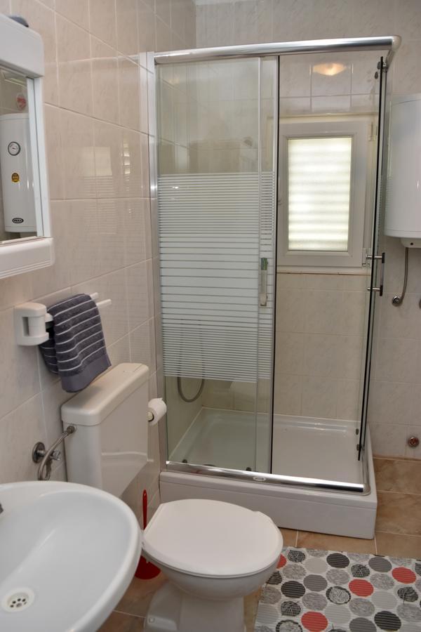 Apartments Oresic Vir Dış mekan fotoğraf